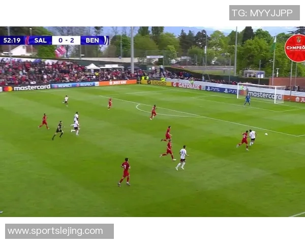 意甲激战巴萨狂胜本菲卡6比2全场沸腾瞬间回顾