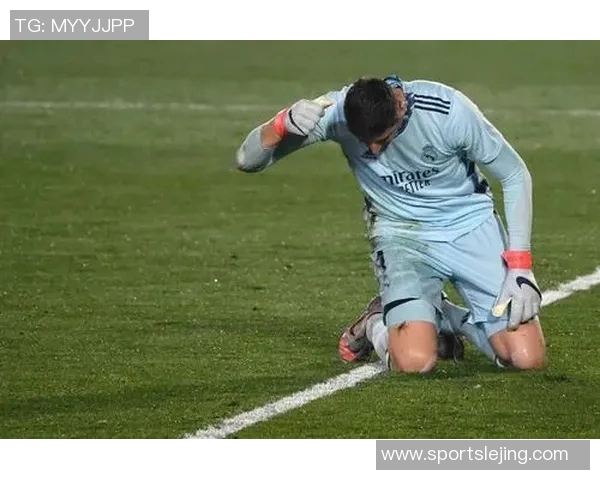 足总杯惊天逆转波尔图4-0皇马帽子戏法引发争议判罚热议