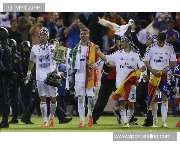 欧冠经典对决皇马逆转国米神扑瞬间成比赛转折点战术解析与精彩回顾