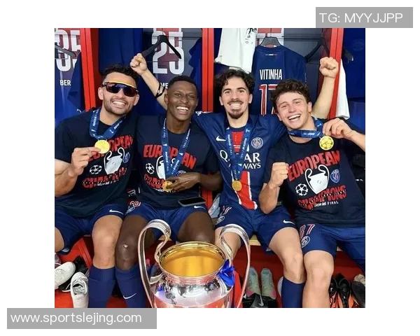 意甲激战：本菲卡狂胜巴黎圣日耳曼6比2全场沸腾的瞬间回顾