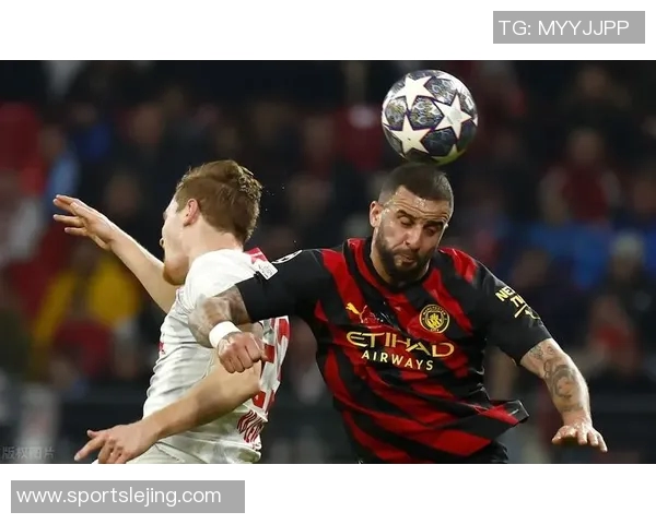 国王杯激战曼城大胜波尔图红牌事件引发全场热议与争议 国王杯激战曼城大胜波尔图红牌事件引发全场热议与争议