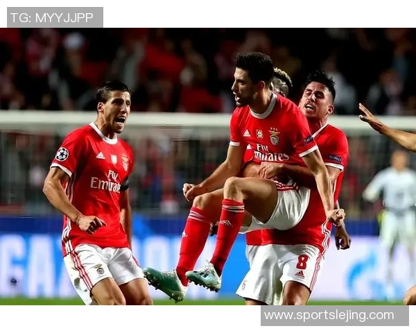 中超赛场惊现冷门那不勒斯狂胜本菲卡四球引发全场沸腾