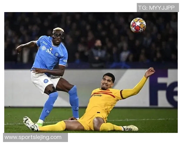 世界杯精彩对决那不勒斯绝杀切尔西争议判罚引发全场热议